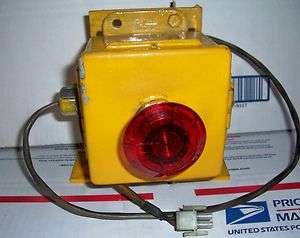   STOP ASSEMBLY W/A B LIGHTED PUSH/PULL OPP RED CAP 4x4x4 A 404CH BOX