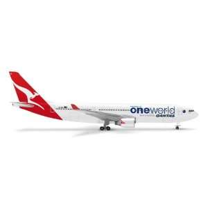  Herpa Wings Qantas A330 200 Model Airplane Everything 