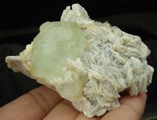 Mineraux AQUAMARINE Berly Moscovite XuebaoDing mine  