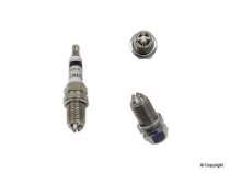 OverUnity Store   Bosch (4418) FGR8DQP Platinum +4 Spark Plug 