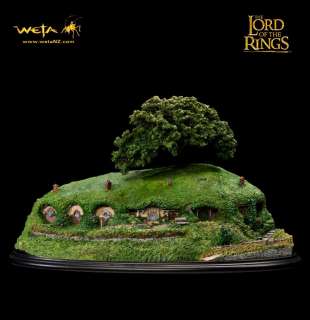 Weta Lord of the Rings Bag End Collectors Edition Diorama with 