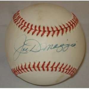  Autographed Joe DiMaggio Ball   AL JSA 2   Autographed 