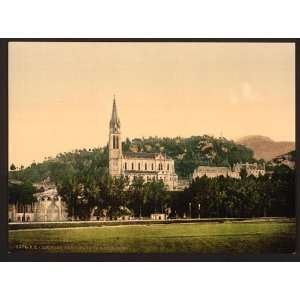   Basilique from La Prairie, Lourdes, Pyrenees, France