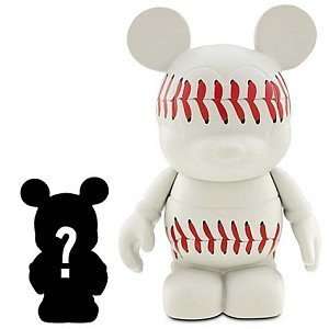   Vinylmation   Sports Series   Baseball Figure with Mystery Jr Figure