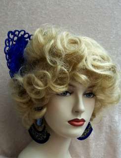 SPANISH MANTILLA STYLE VINTAGE HAIR COMB AND EARRING IN A PRETTY DARK 