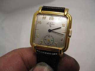 VINTAGE MINT 10KGF COLLECTOR ELGIN DELUXE 17J 4ADJ 555  