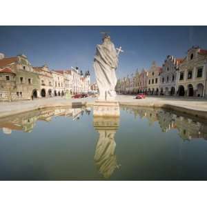 Statue of Saint and Fountain, Renaissance Buildings at Zachariase Z 