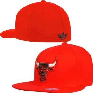   Bulls Tonal Recolor Flat Brim Flex Fit Hat (Red)