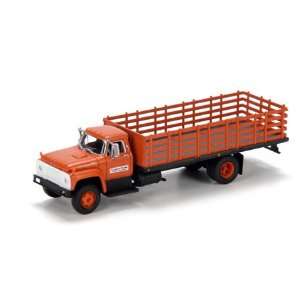    HO RTR Ford F 850 Stakebed Truck, SP ATH96805 Toys & Games