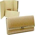 Beige Croc Woman Trifold Card Checkbo