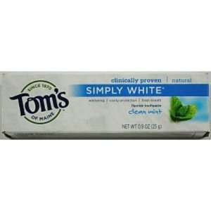  Toms of Maine Flouride Toothpaste   Clean Mint Case Pack 