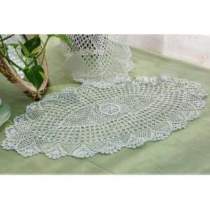  Vintage Oval Hand crochet thin thread Doily/Place mat