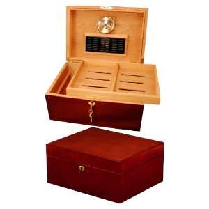 Classico Rojo   Holds 120 Cigars   New 