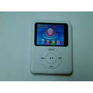  1GB  MP4 PLAYER 1.8 SCREEN WHITE COLOR3RD GENERATION 