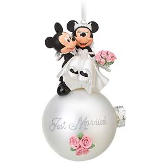 DISNEY PARKS Wedding Minnie and Mickey Mouse BRIDE AND GROOM Ornament 