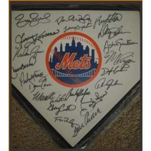  New York Mets Signed Home Plate   Autographed Baseballs 