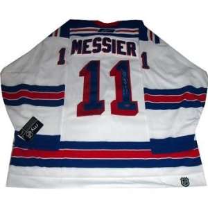  Mark Messier Autographed Captain New York Rangers White 