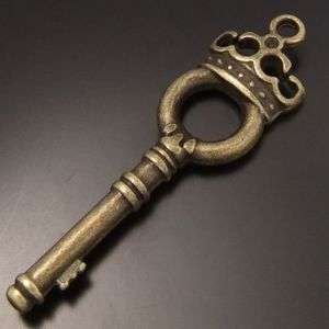 antique bronze crown key pendant charm 18pcs 03281  