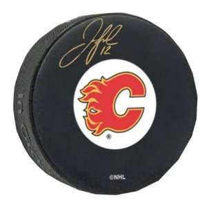   Jarome Iginla Signed Puck   Calgary Flames Logo