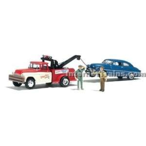   HO Scale Auto Scenes   Wayne Reckers Tow Service Toys & Games