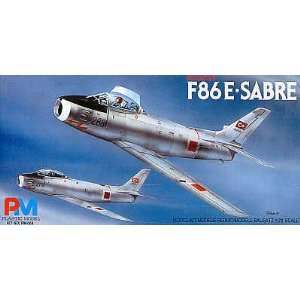  0208 1/72 Sabre F 86E Canadair Toys & Games