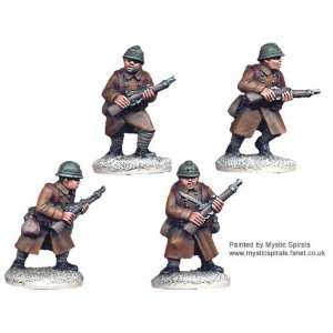     World War II French Infantry with Carbines (4) Toys & Games