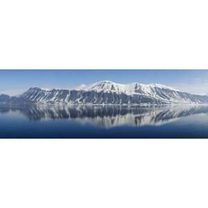 com Reflection of a Mountain Range in an Ocean, Bellsund, Spitsbergen 