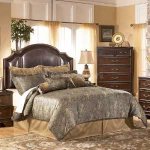  Ashley Furniture Collingswood Upholstered Bed (Headboard 