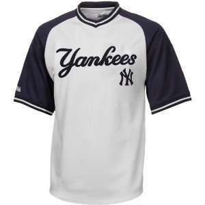  MLB Stitches New York Yankees Youth Mesh Pullover V neck 