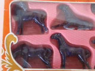 Decorative Porcelain Blue Eight Horses, Made in China  