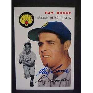 Ray Boone (D) Detroit Tigers #77 1954 Topps Archives Autographed 
