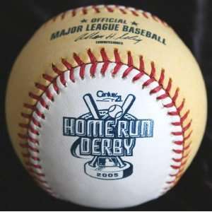Rawlings 2005 1st Gold Home Run Derby Money Baseball   MLB Equipment 