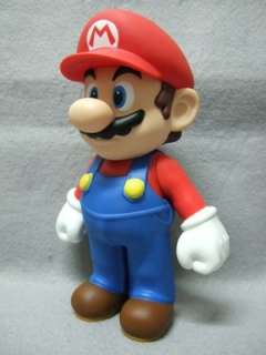   of print japan only super mario bros vinyl figure this auction is for