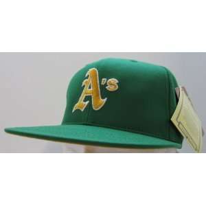    Vintage Oakland Athletics Retro Snapback Cap 