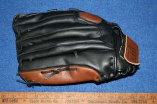 Wilson A2444 14 RH Oversized Pocket Softball Glove  