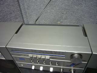 VINTAGE JVC BOOMBOX GHETTO BLASTER STEREO RADIO PORTABLE TAPE PC 200JW 