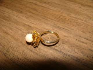   SKIN CORAL GOLD VINTAGE DOMED RING WITH CUT OUT HEARTS ~5 .5  