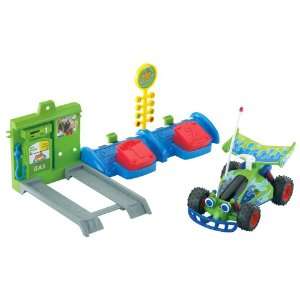  Toy Story RCs Race Gear, Gas and Go Playset Toys & Games