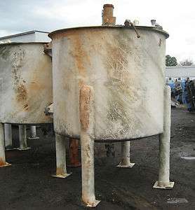 Fiberglass Tank, 1500 gallon capacity with Mixer  
