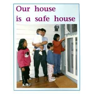   House Is a Safe House (PM Plus) (9780763573225) Bill Thomas Books
