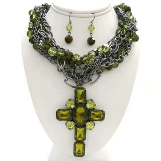 OliVe CrYsTaL ViNtAgE bEaDeD CoWgIrL CRosS NeCkLaCe  