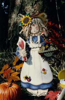 PRIMITIVE WOODEN RAGGEDY SCARECROW GREETER PATTERN  