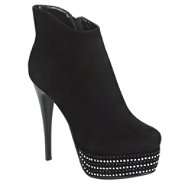   Womens Ganesa Short Studded Platform Boot   Black 