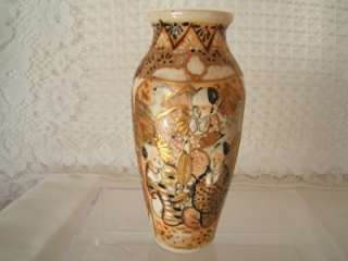 Vintage Antique Small Gilded Japanese Satsuma Vase w Raised Beading 
