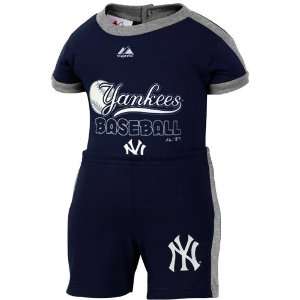 Majestic New York Yankees Newborn Two Bagger Short Set   Navy Blue 