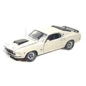  1969 Ford Mustang BOSS 429 1/24 Creamy White Toys & Games