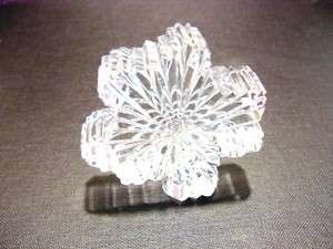 Crystal 3 Leaf Clover Shamrock Paper Weight NEW  