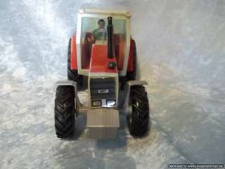 Britains 9520 Massey Ferguson Tractor MF2680  