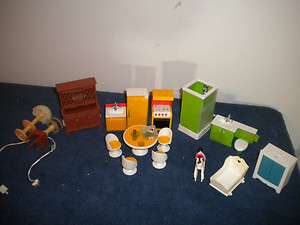 FISHER PRICE DOLLHOUSE FURNITURE LOT BATHROOM KITCHEN TABLE STOOLS 
