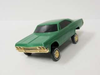 1965 Chevrolet Impala Plastic Model Car   Lowrider   Green   Out of 